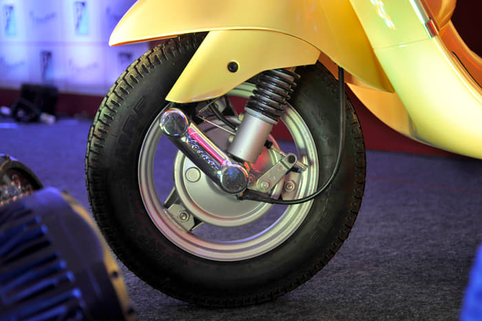 Vespa LX 125 image gallery